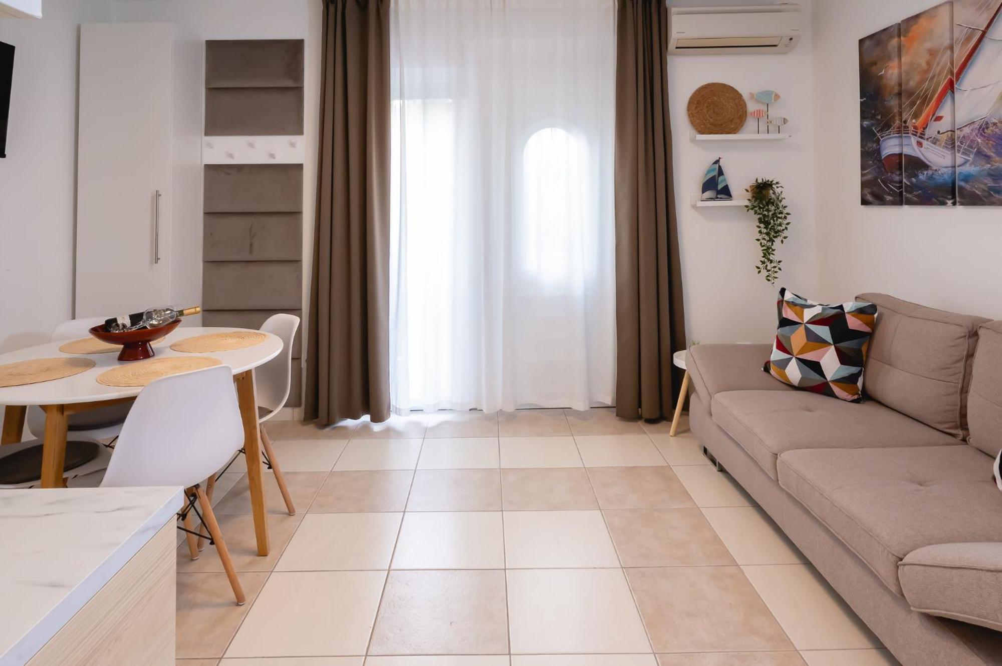 Locus Apartments Petrcane Bagian luar foto