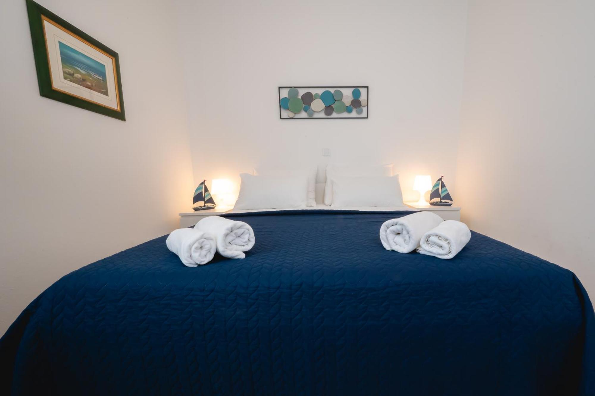 Locus Apartments Petrcane Bagian luar foto