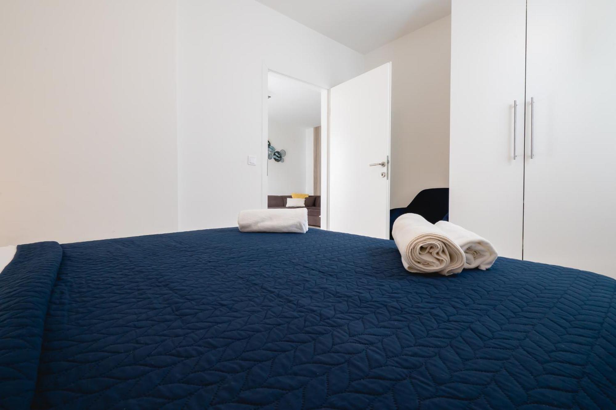 Locus Apartments Petrcane Bagian luar foto