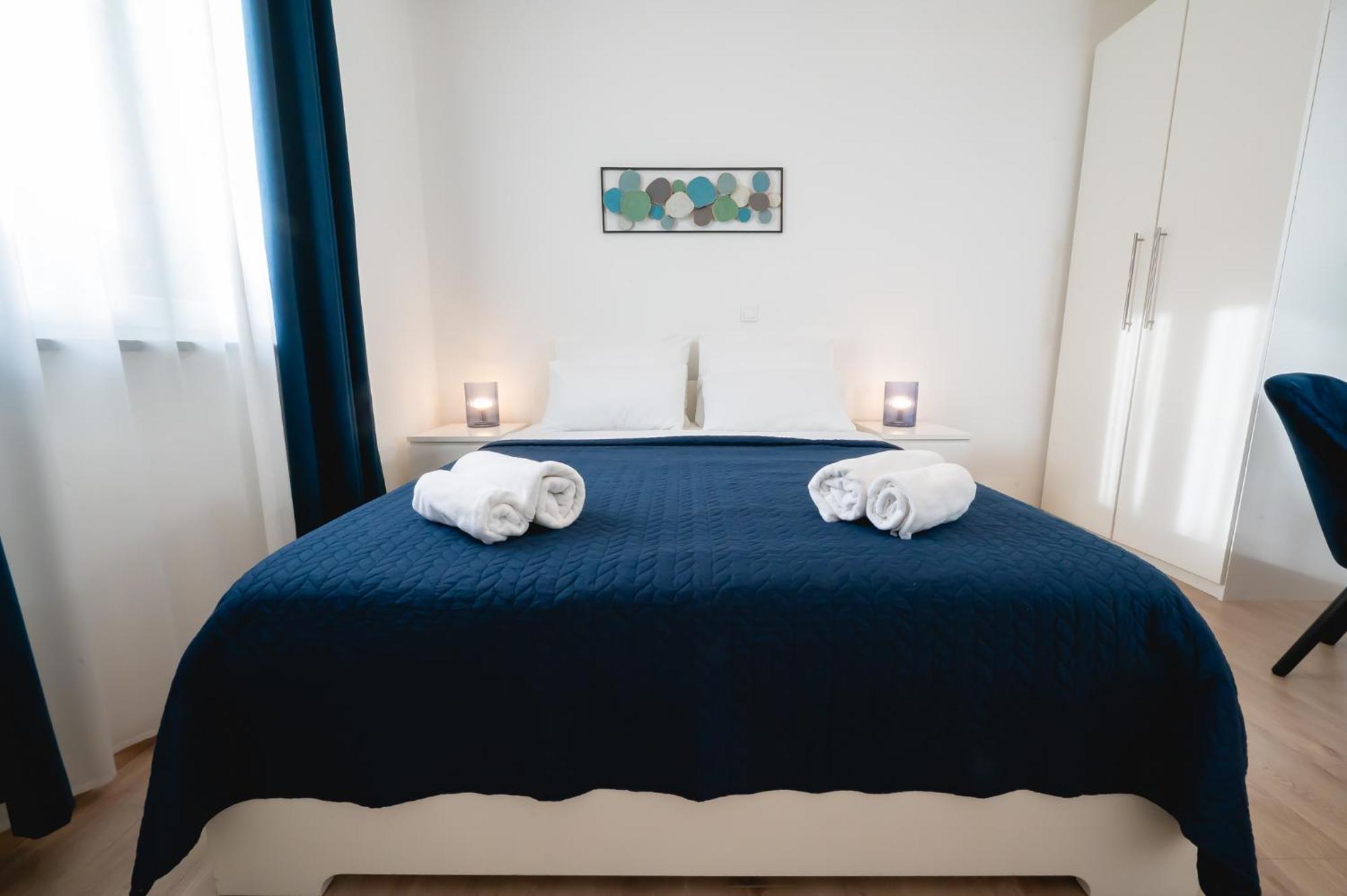Locus Apartments Petrcane Bagian luar foto